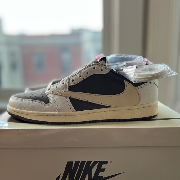 *NEW* Travis Scott Air Jordan Low OG SP Men’s Shoe - Picture 3 of 6